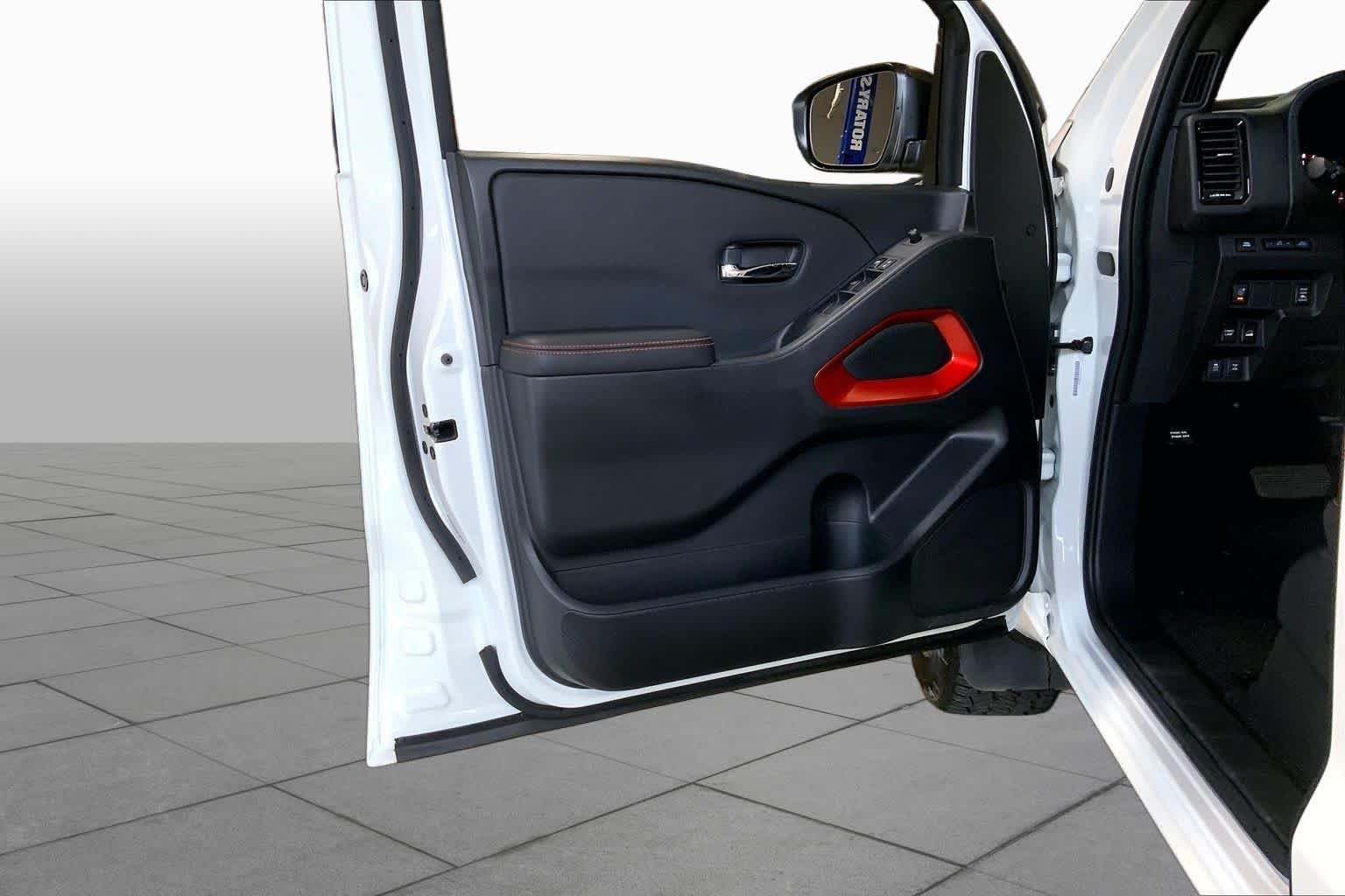 Used 2024 Glacier White Nissan PRO-4X image 21