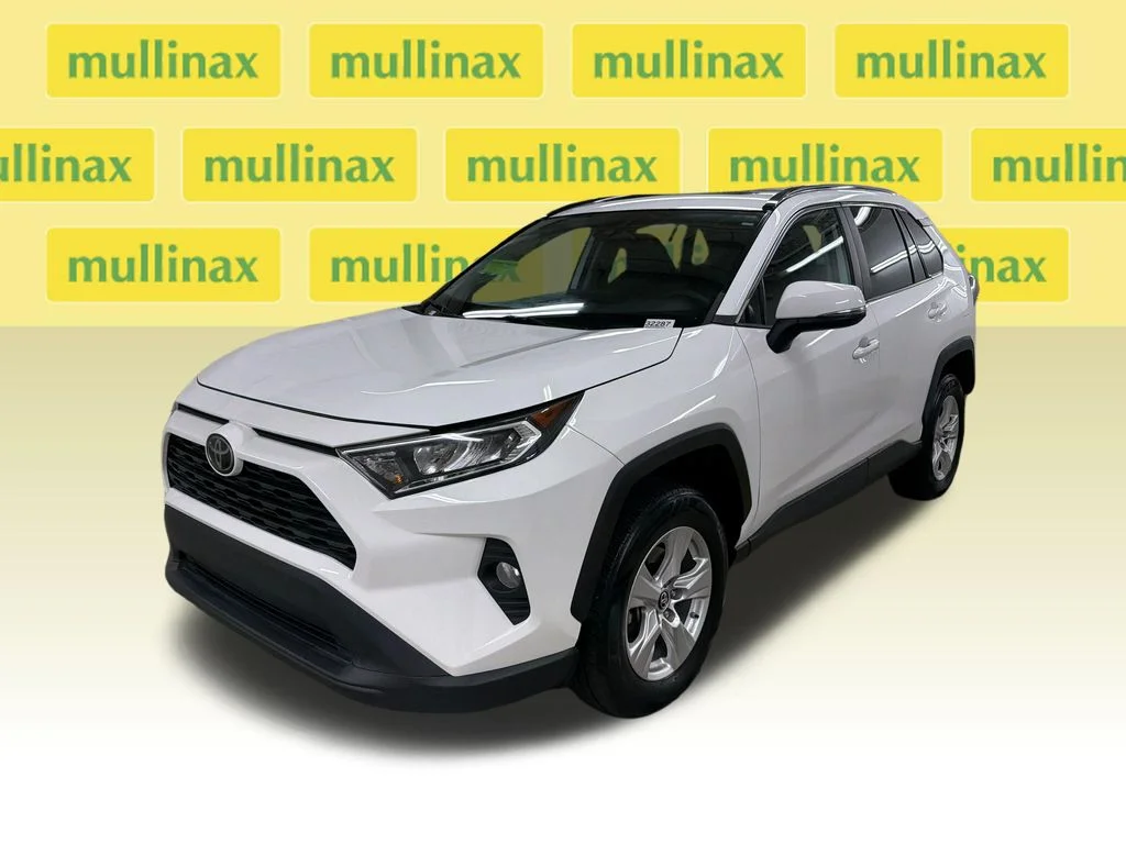 Certified Used 2019 White Toyota XLE image 15