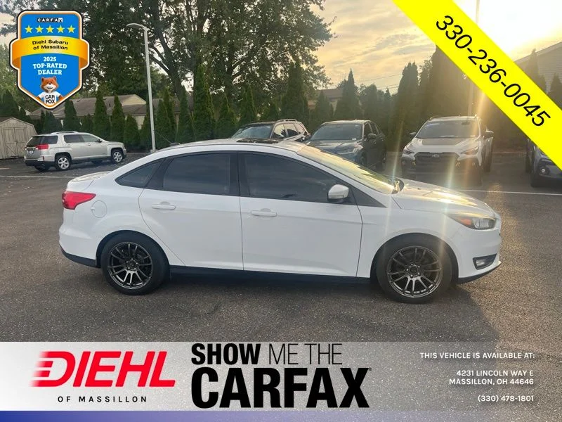 Used 2017 White Ford SEL image 2