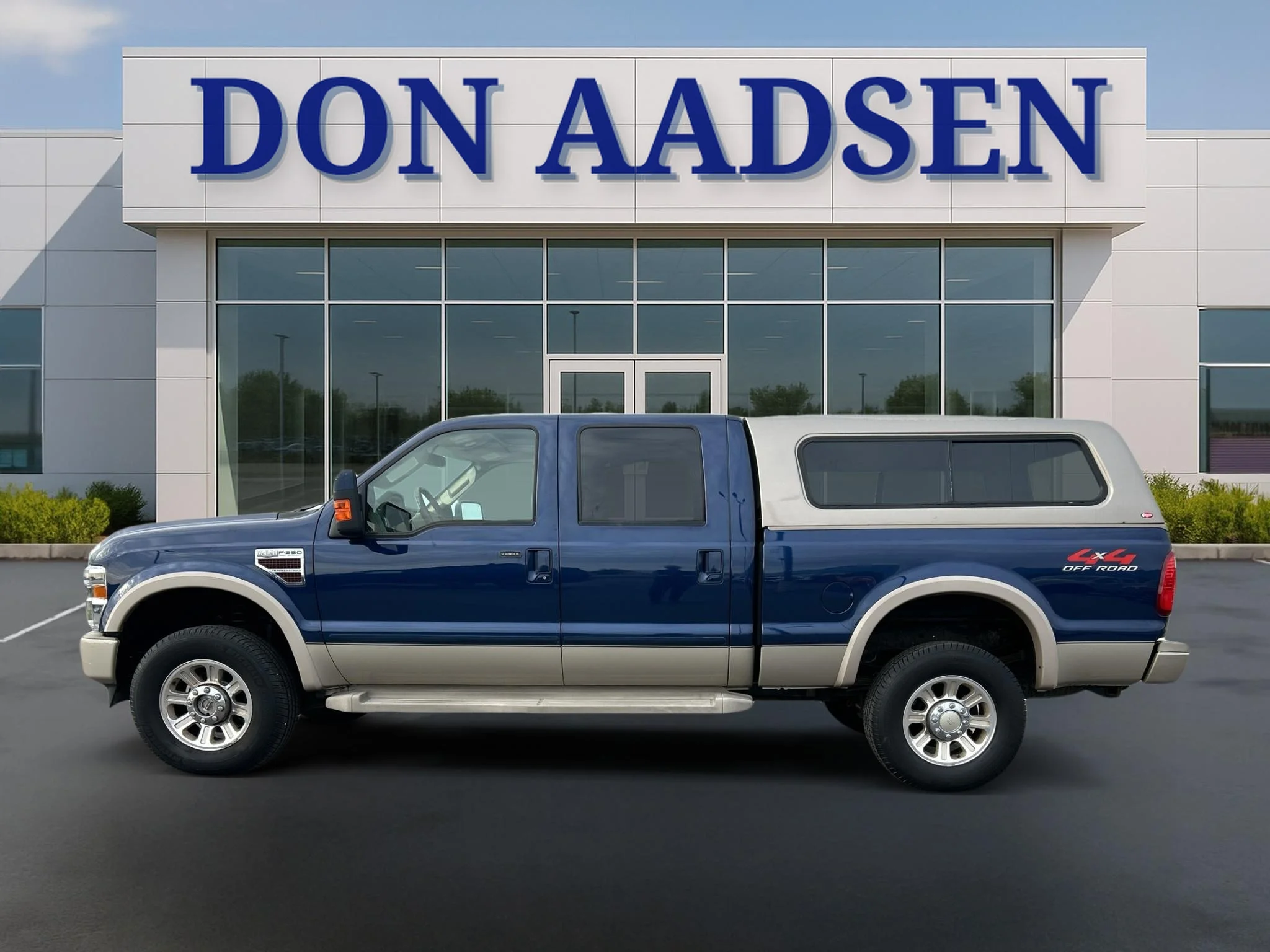 Used 2008 Dark Blue Pearl Clearcoat Metallic Ford King Ranch image 4
