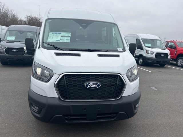 New 2026 Oxford White Ford Passenger Van XL image 2