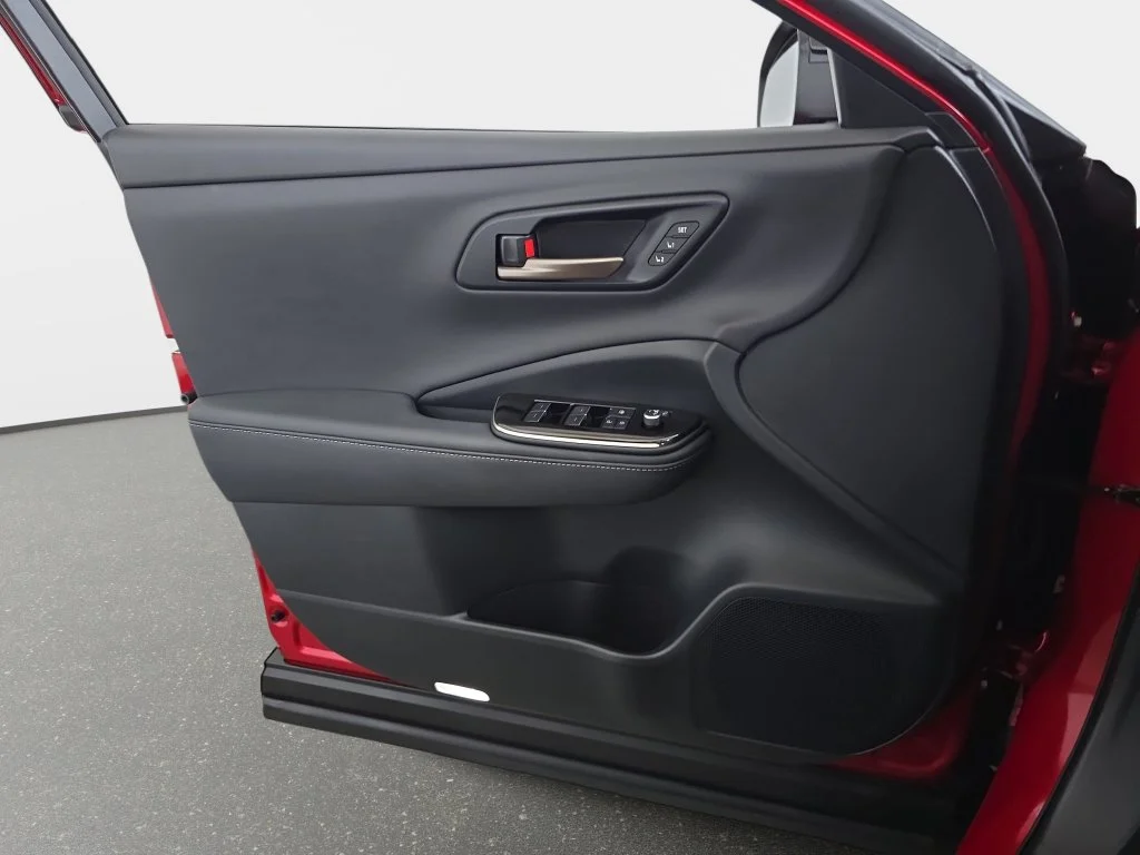 Used 2025 Red Toyota Limited image 28