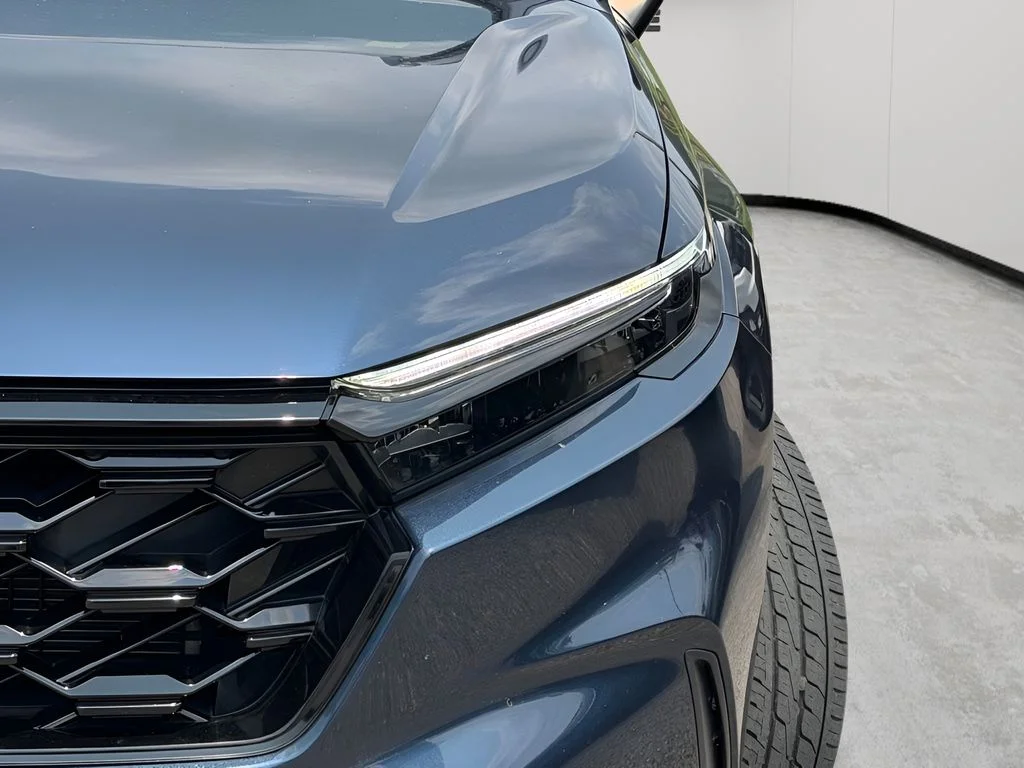 Used 2023 Canyon River Blue Metallic Honda Sport image 5
