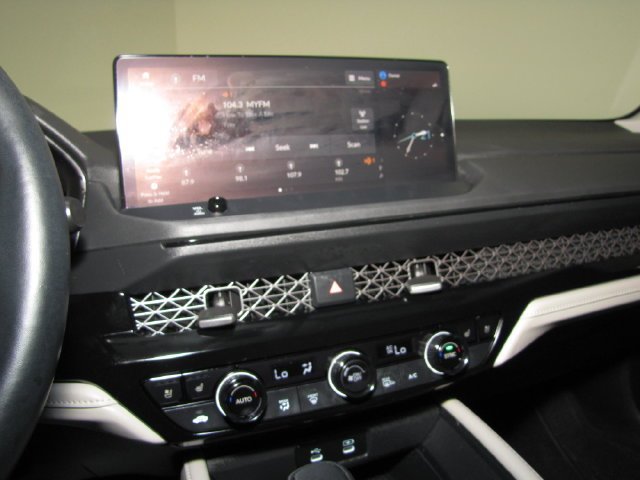 Certified Used 2025 Platinum White Pearl Honda Touring image 7