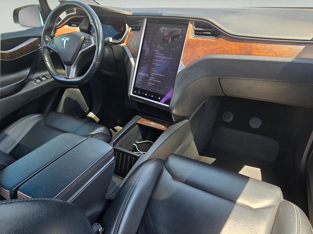 Used 2018 Black Tesla P75D image 19