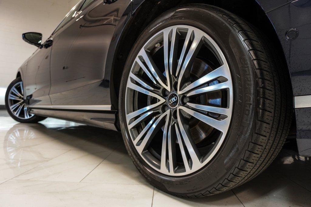 Used 2022 Blue Audi L 55 image 10