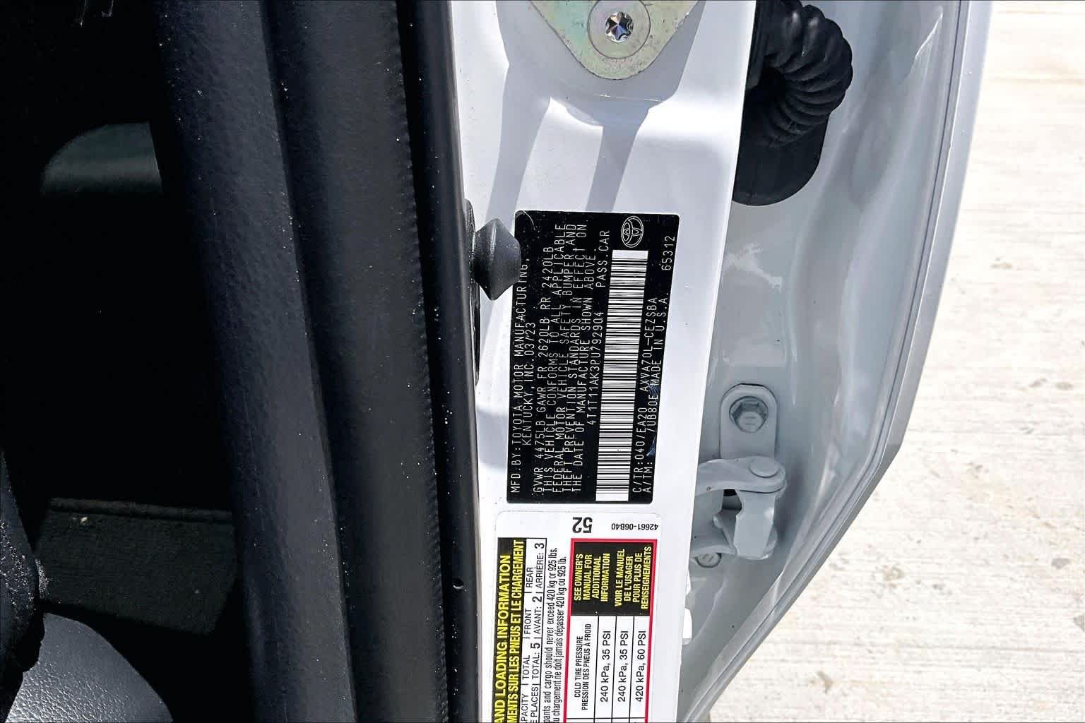 Used 2023 Ice Cap Toyota SE image 36