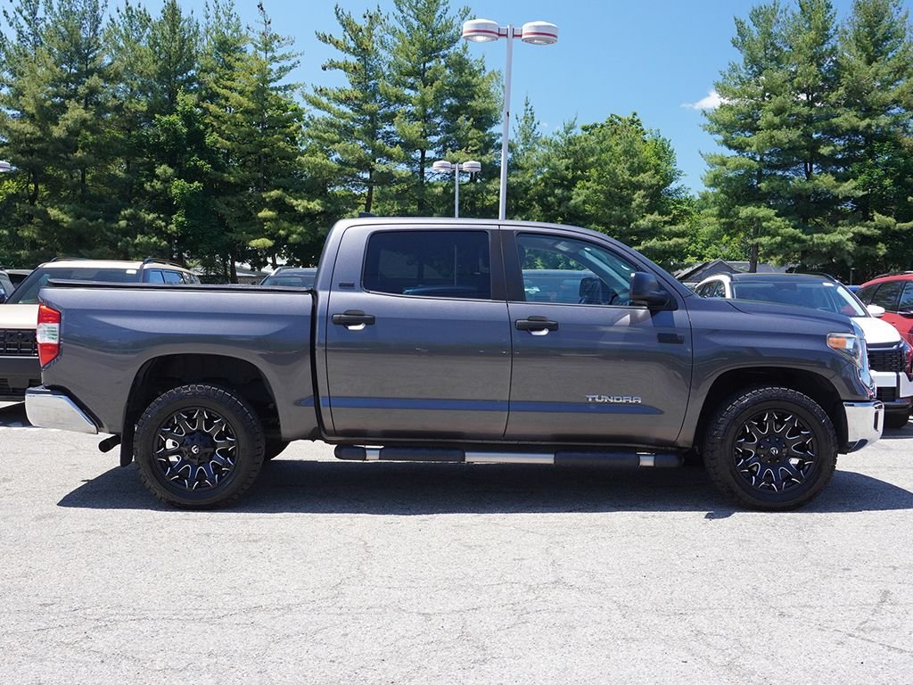 Used 2020 Gray Toyota SR5 image 15