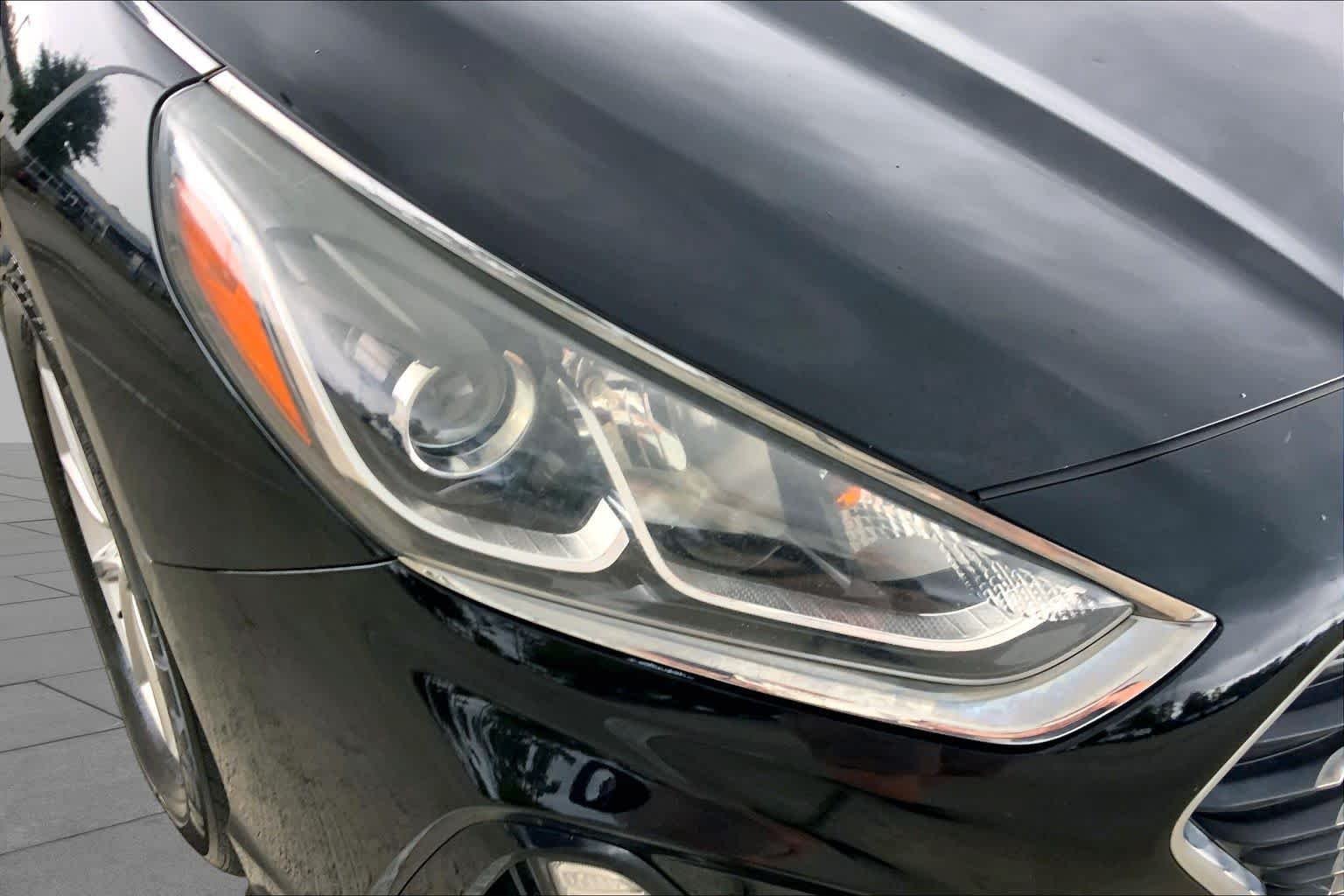 Used 2019 Phantom Black Hyundai SE image 27
