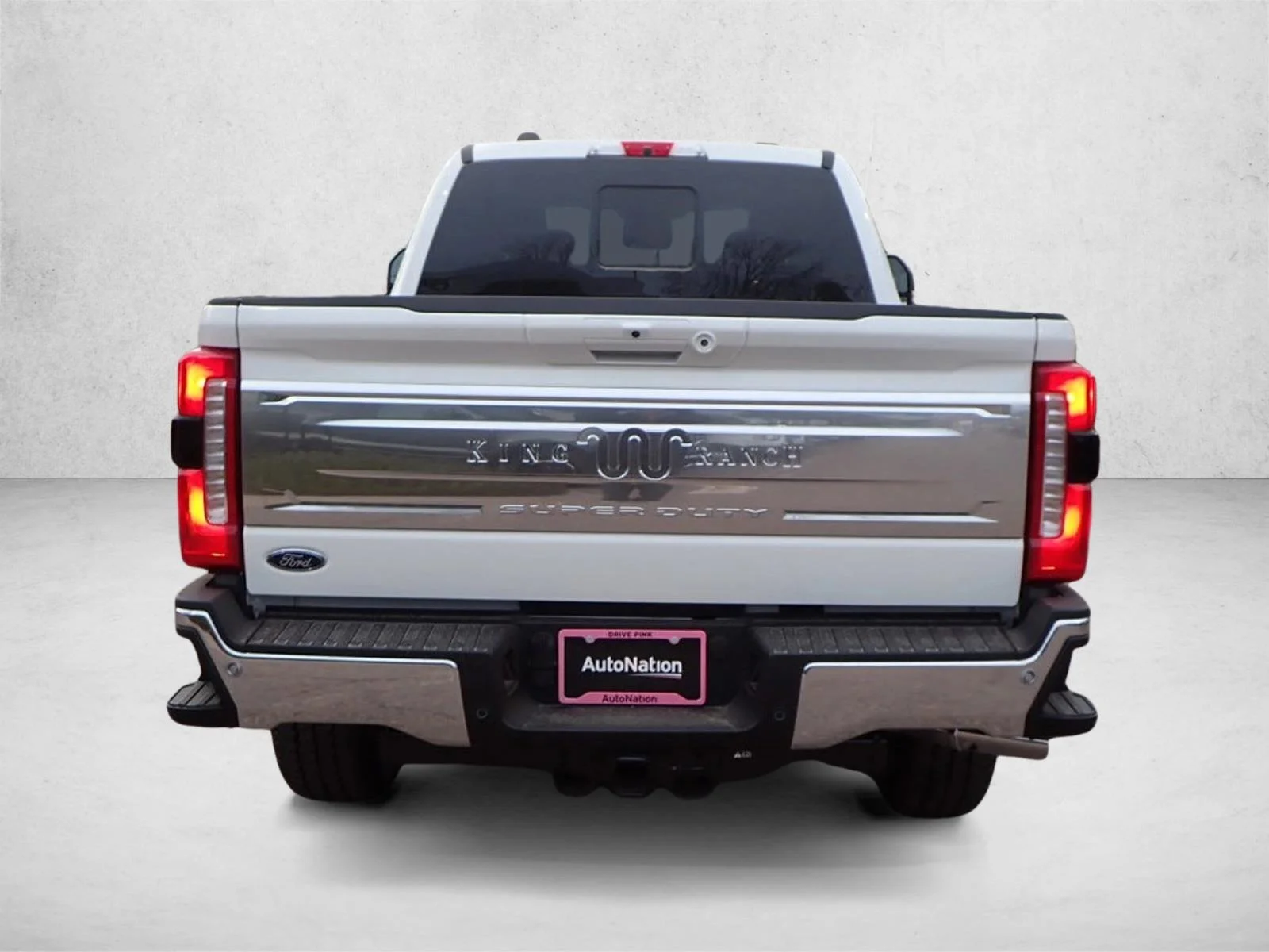 New 2026 Star White Metallic Tri-Coat Ford F-250® King Ranch® image 3