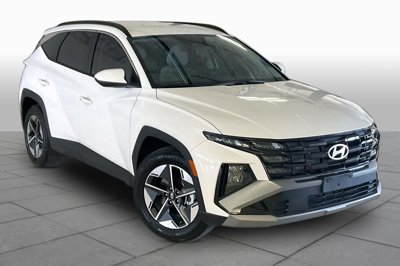 Used 2026 Serenity White Pearl Hyundai SEL image 2