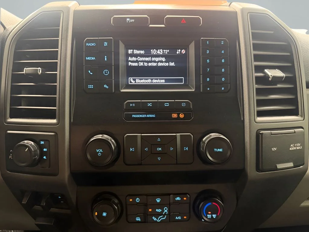 Used 2021 White Ford XL image 19