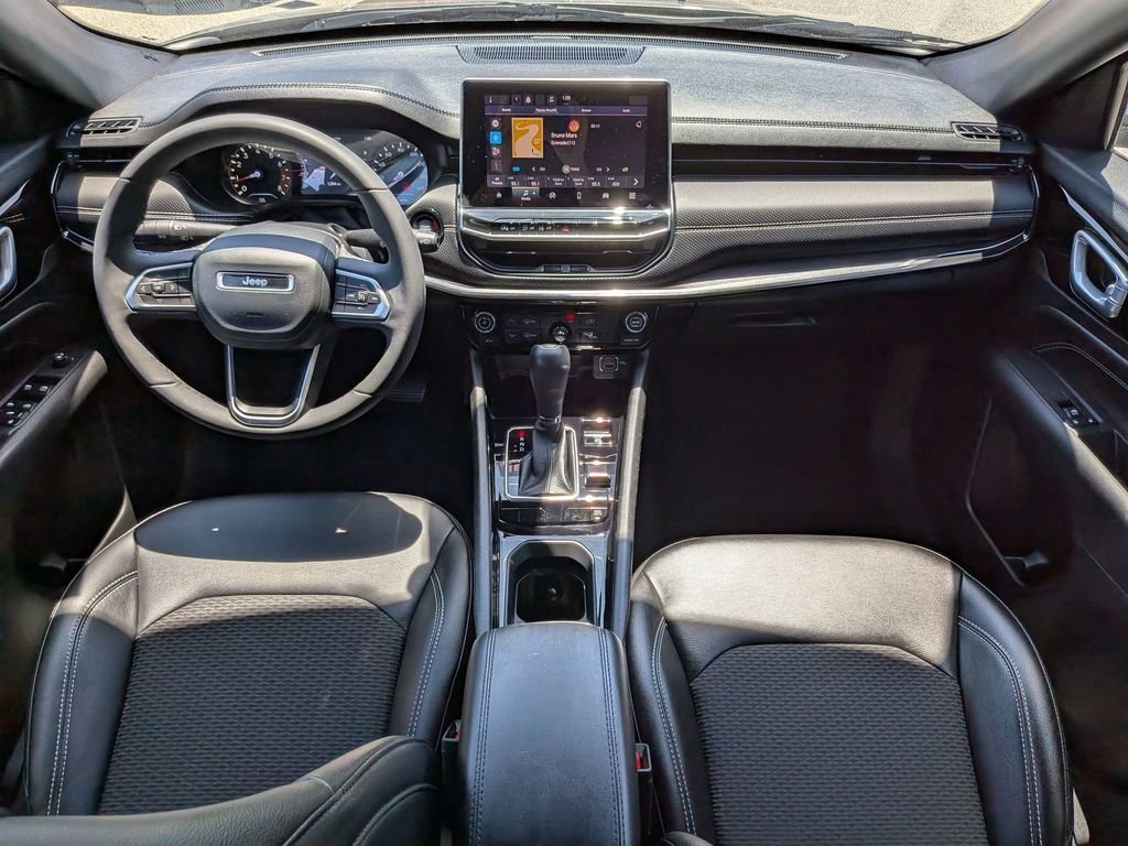 Used 2023 Gray Jeep Latitude image 19