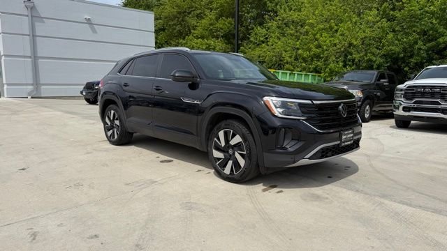 2024 Volkswagen Atlas Cross Sport 2.0T SE w/Tech 4MOTION's photo
