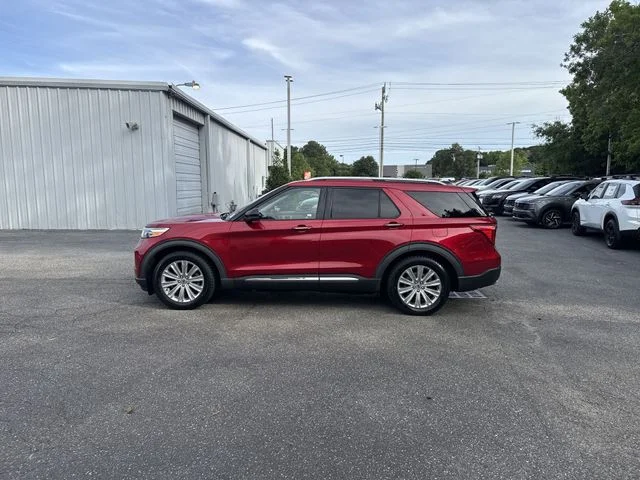 Used 2020 Red Ford Limited image 8