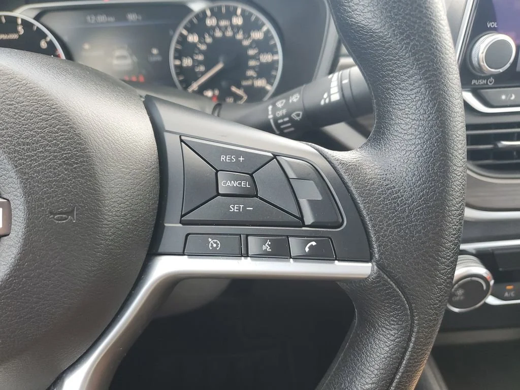 Used 2025 Gray Nissan SV FWD image 20