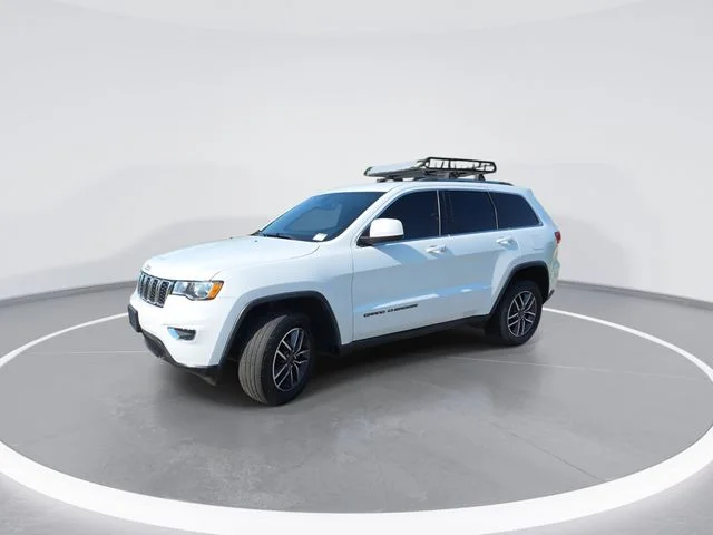 Used 2019 White Jeep Laredo E image 4