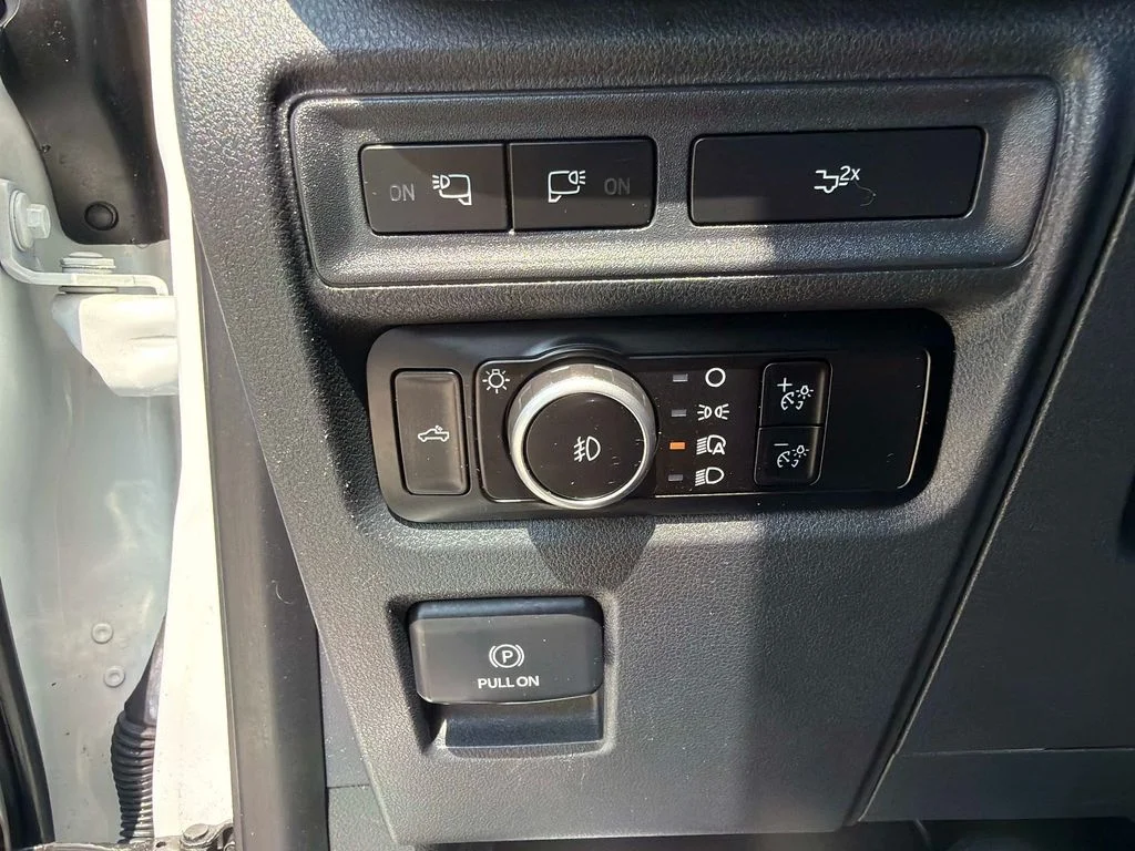 Used 2023 White Ford XLT image 31