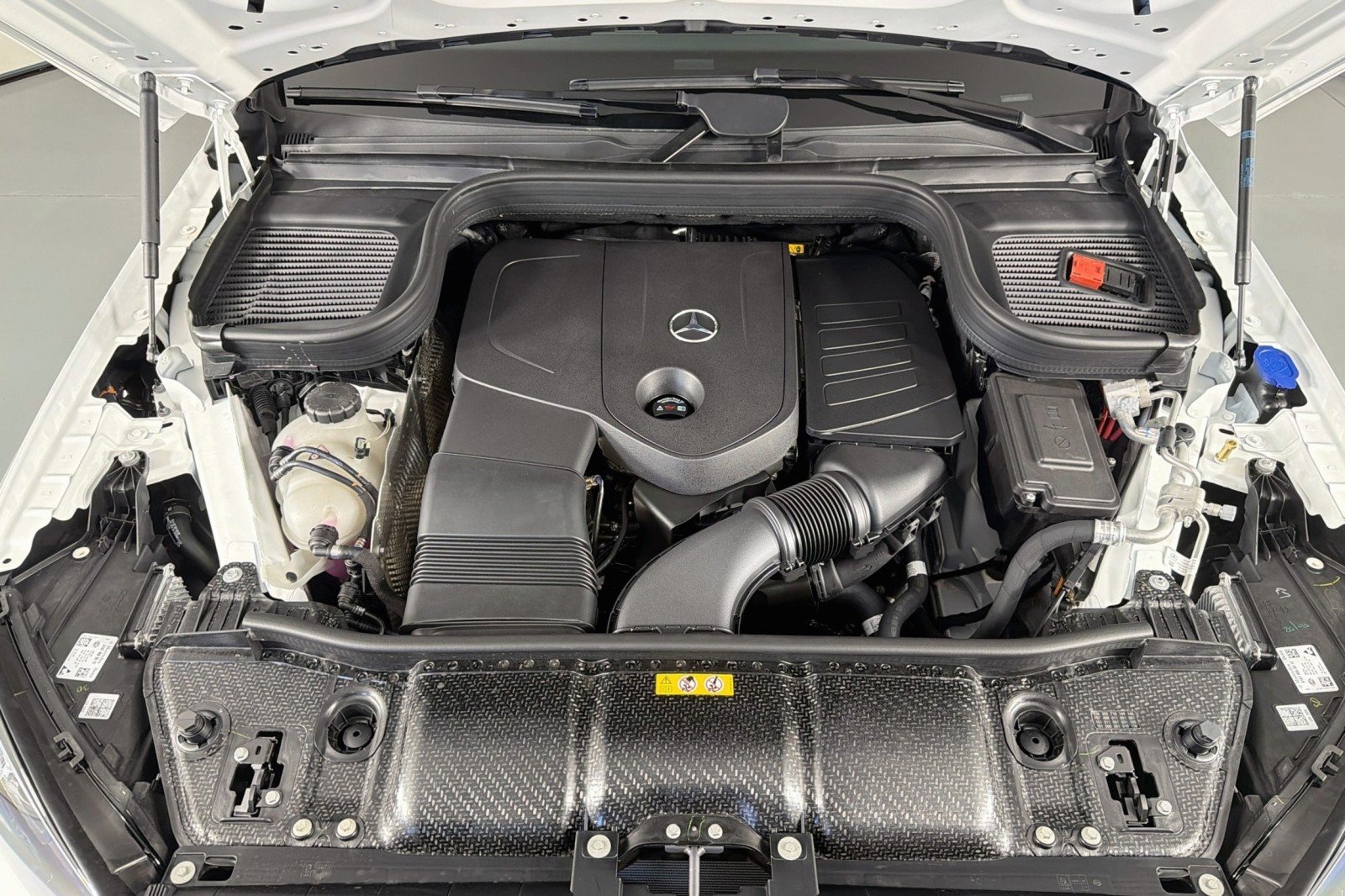New 2027 Polar White Mercedes-Benz GLE 350 4MATIC® SUV image 10