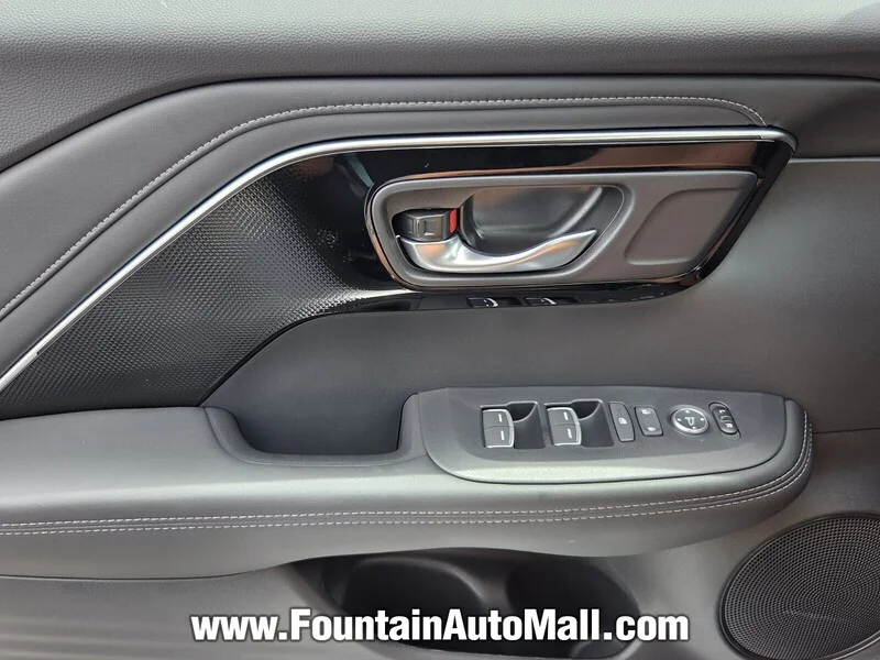 Used 2025 Solar Silver Metallic Acura FWD image 17