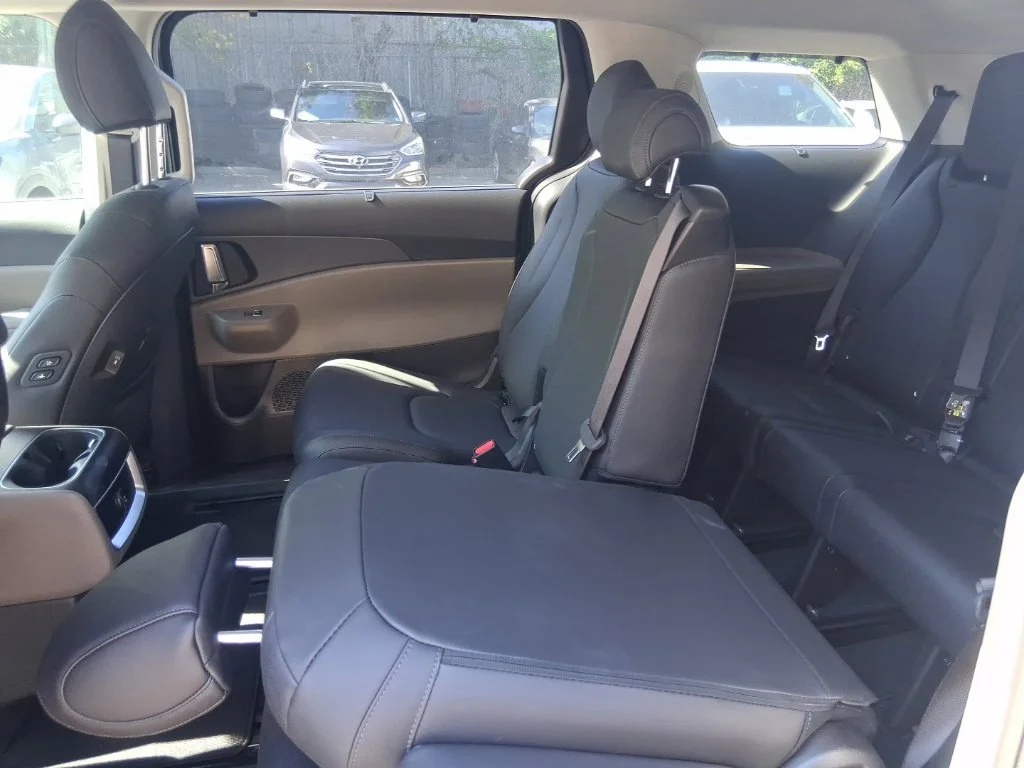 Used 2026 Black Kia EX image 18