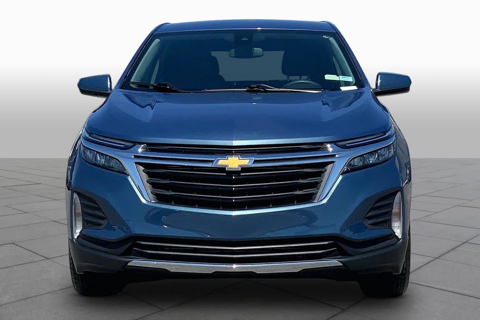 Used 2024 Lakeshore Blue Metallic Chevrolet LT image 4