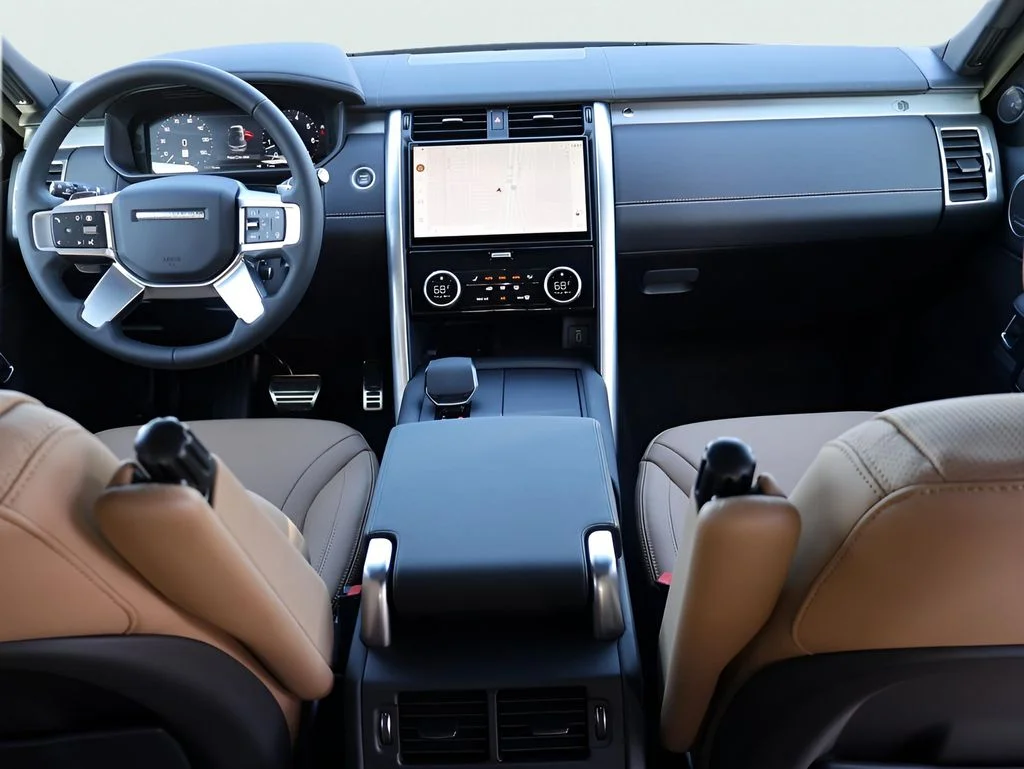 New 2026 Carpathian Grey Land Rover  image 14