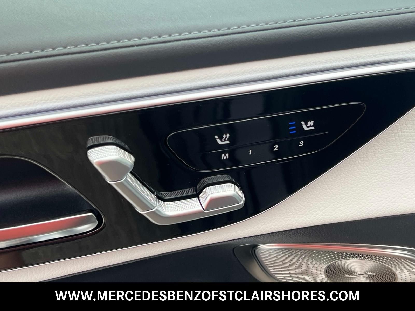 New 2026 MANUFAKTUR exclusive graphite grey magno Mercedes-Benz GLC 300 image 19