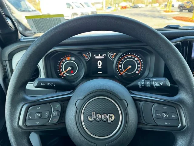 New 2026 Bright White Clear-Coat Exterior Paint Jeep Sport image 22