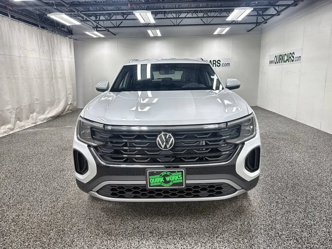 2026 Volkswagen Atlas Cross Sport SE w/Tech