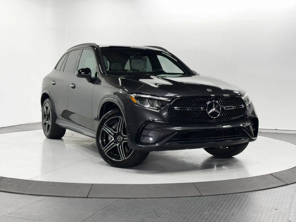 2025 Mercedes-Benz GLC GLC 350e 4MATIC's photo