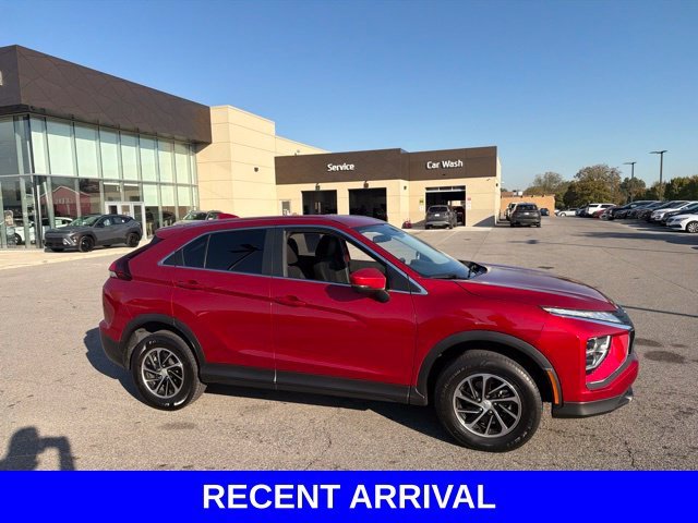Used 2023  Mitsubishi ES image 26