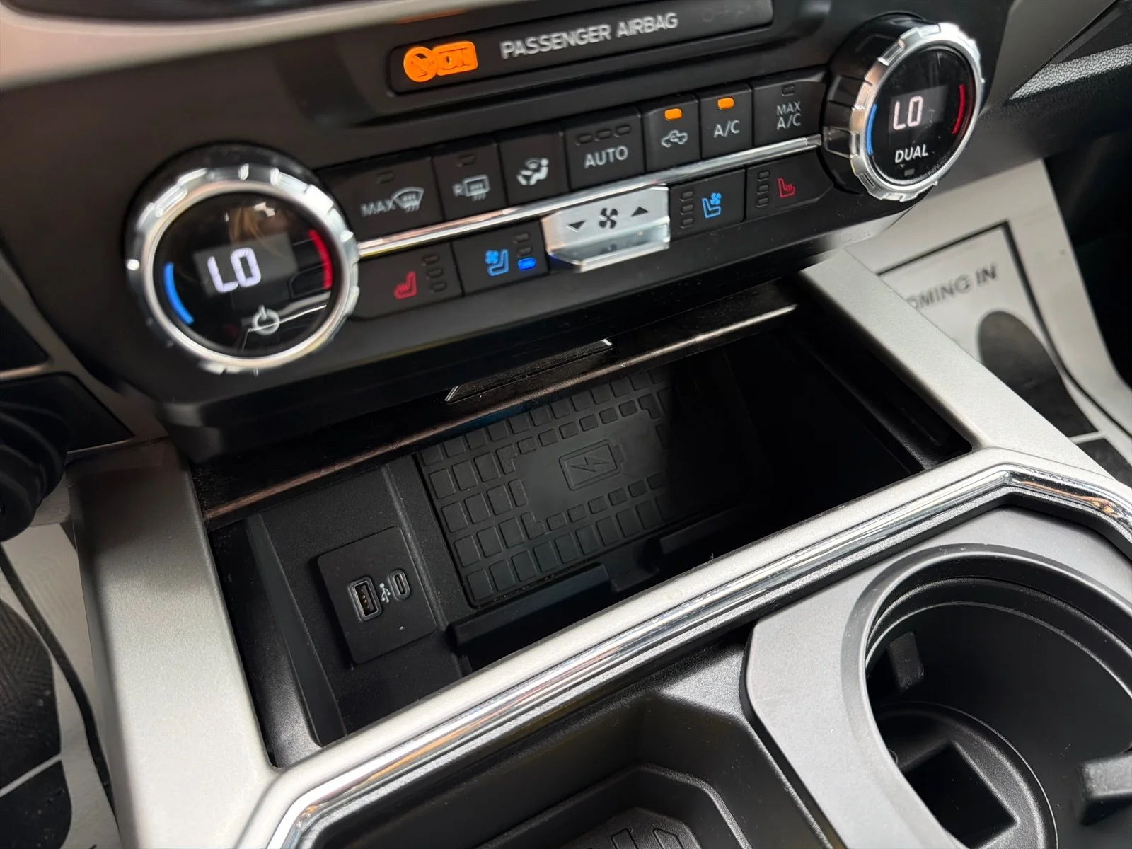 Used 2022 Iconic Silver Metallic Ford LARIAT image 16