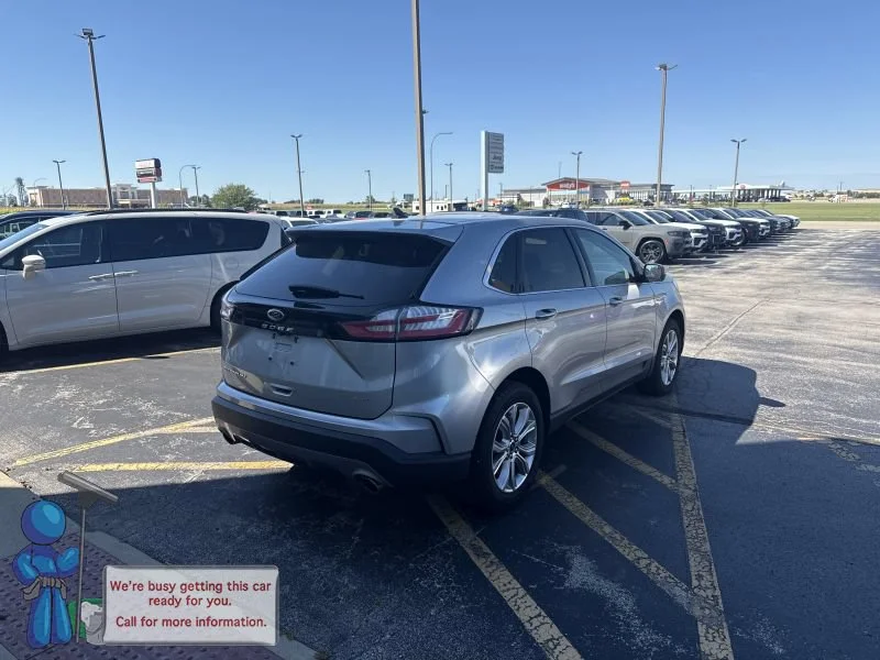 Used 2024 Silver Metallic Ford Titanium image 3