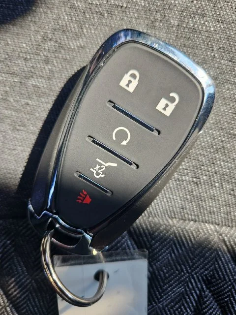 Used 2024 Summit White Chevrolet LT image 28