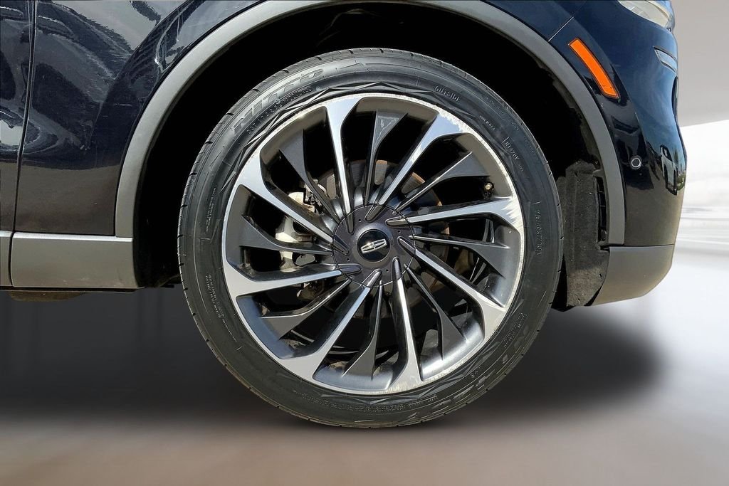 Used 2023 Black Metallic Lincoln Reserve image 9