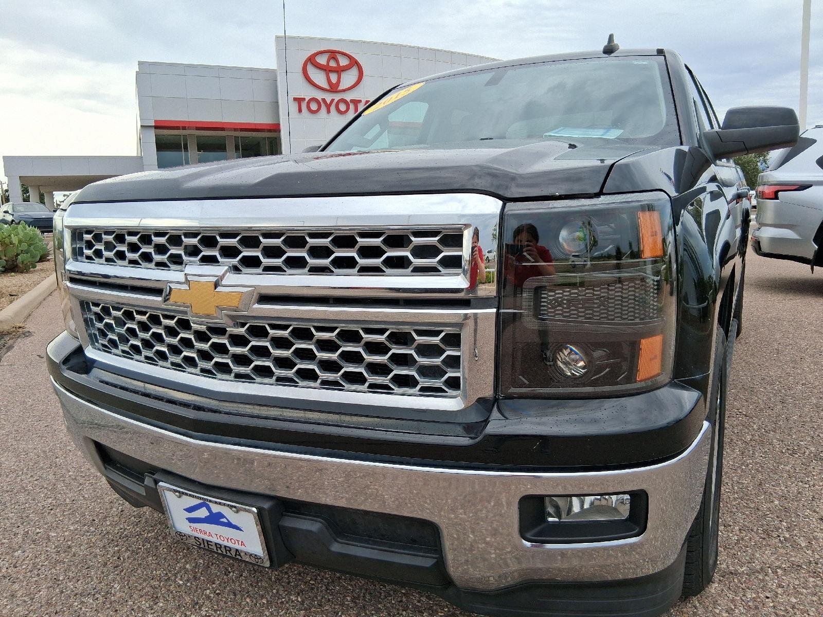 Used 2015 Black Chevrolet LT image 10
