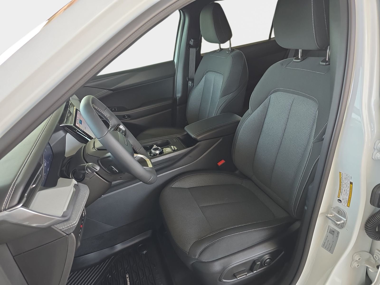 Used 2026 White Jeep Laredo image 17