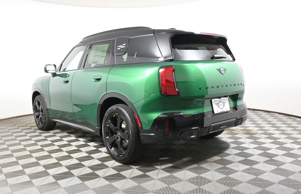 New 2026 Green MINI Iconic image 5