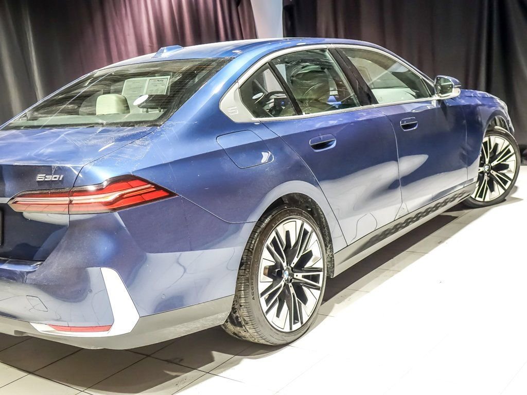 2024 BMW 530I - Image 11