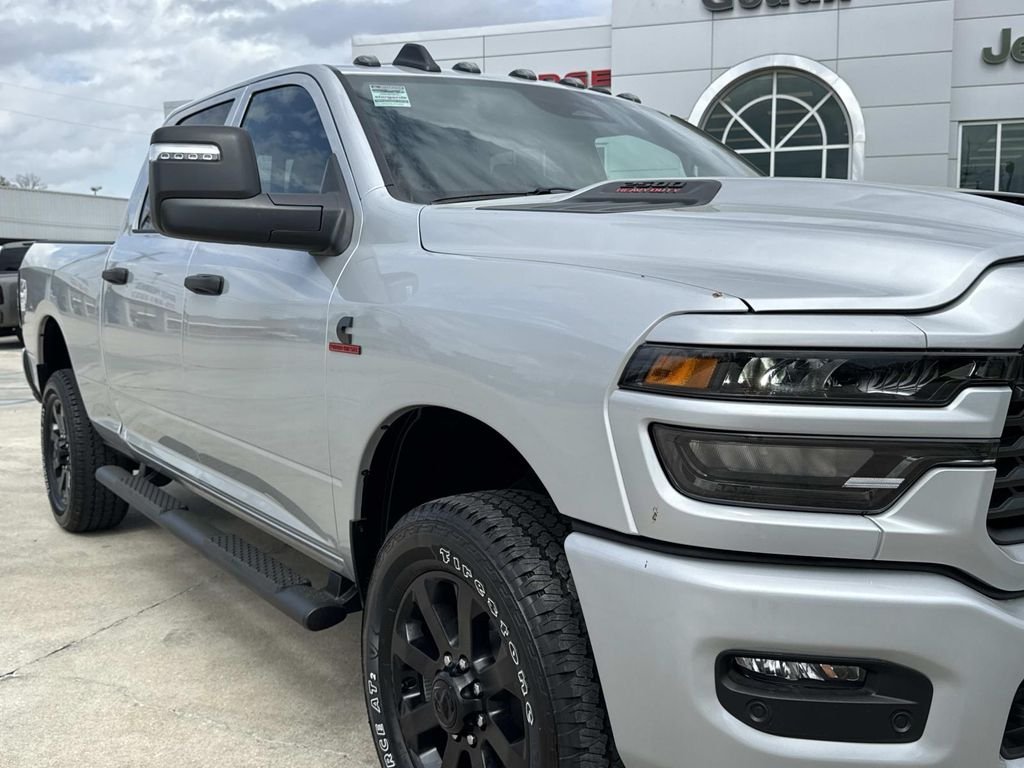 New 2026 Silver-Zynith Exterior Paint RAM Tradesman image 19