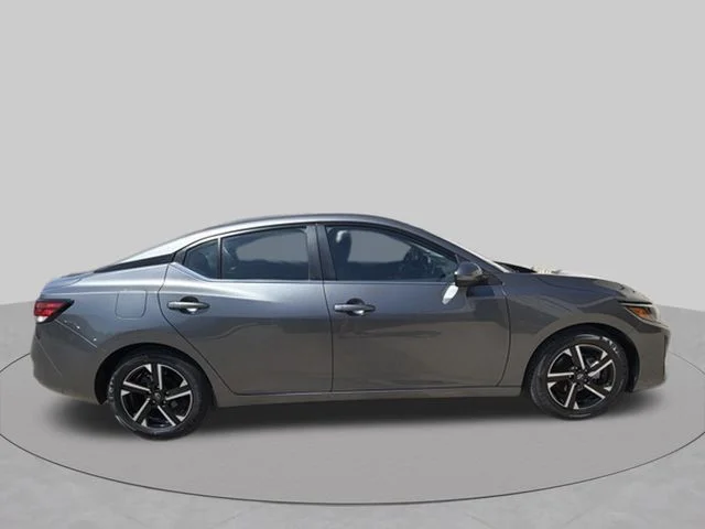 Used 2025 Gray Nissan SV image 6