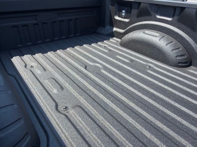 New 2026 Star White Metallic Tri-Coat Ford F-350® Lariat® image 7