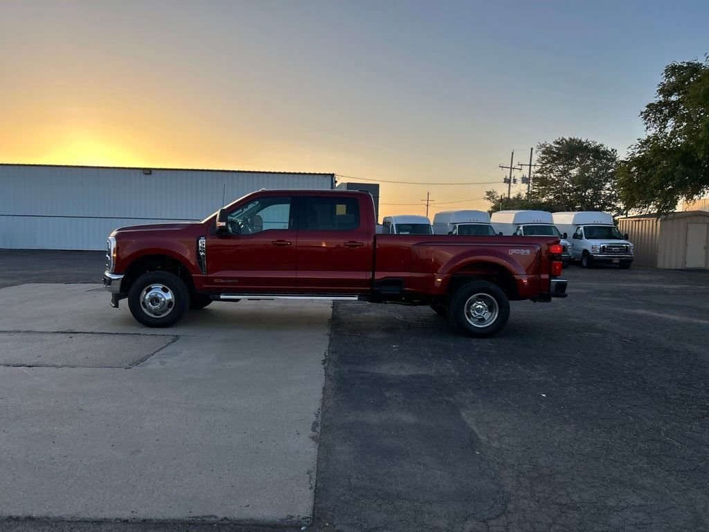 Used 2026 Ruby Red Metallic Ford XLT image 3
