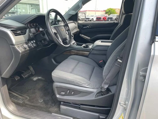 Used 2015 Silver Chevrolet LS image 27