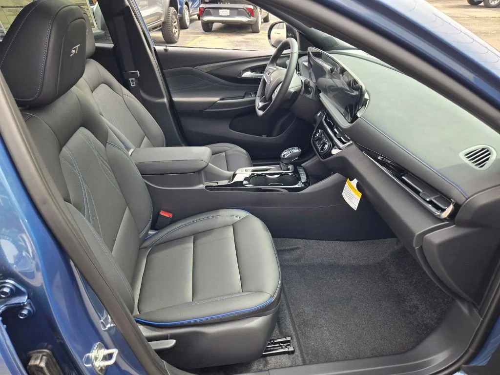 2026 Buick Envista Sport Touring - Photo 17