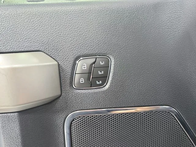 Used 2022 Black Ford Lariat image 21