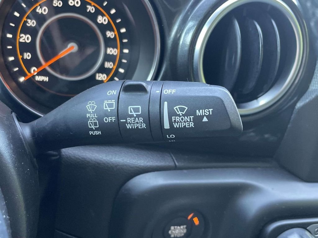 Used 2021 White Jeep Unlimited Sahara Altitude image 22