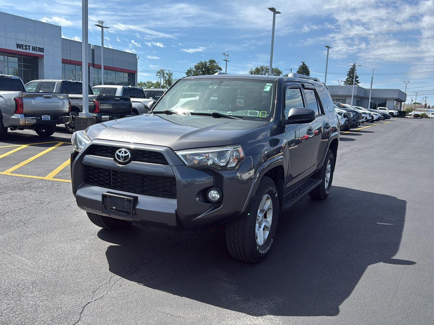 Used 2017 Magnetic Gray Metallic Toyota SR5 image 7