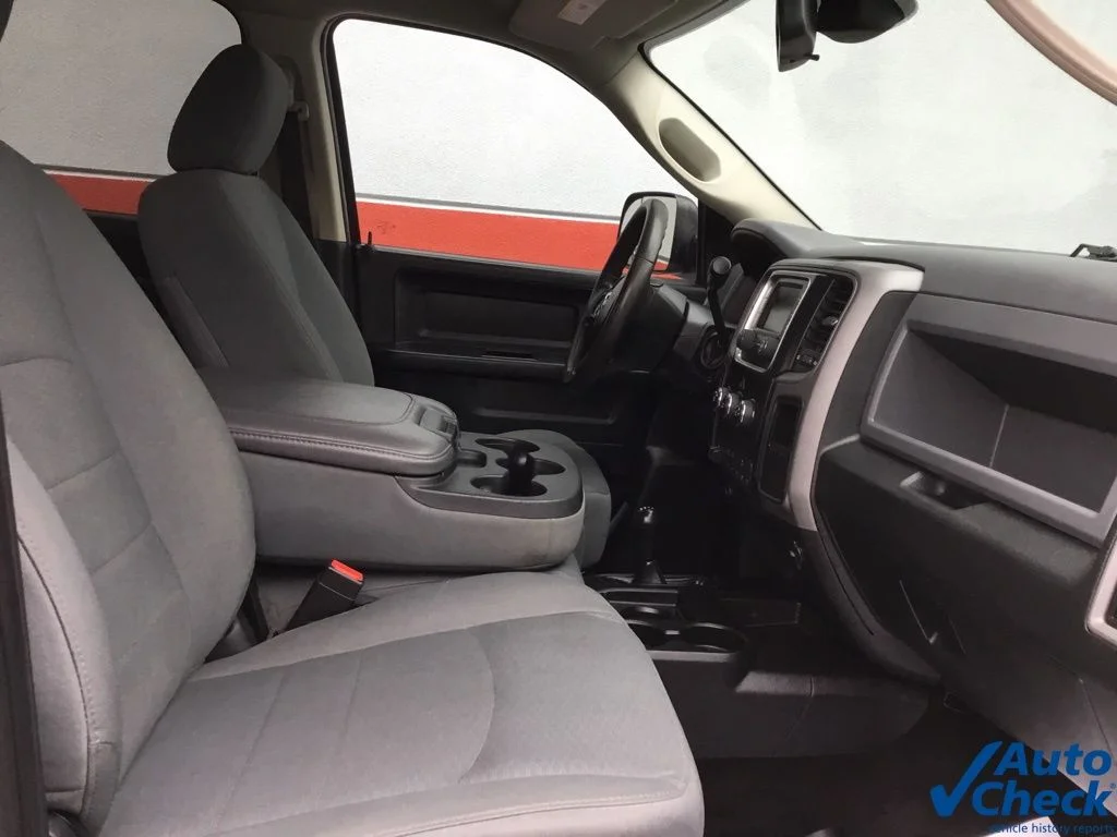 Used 2015 White Ram Tradesman image 41